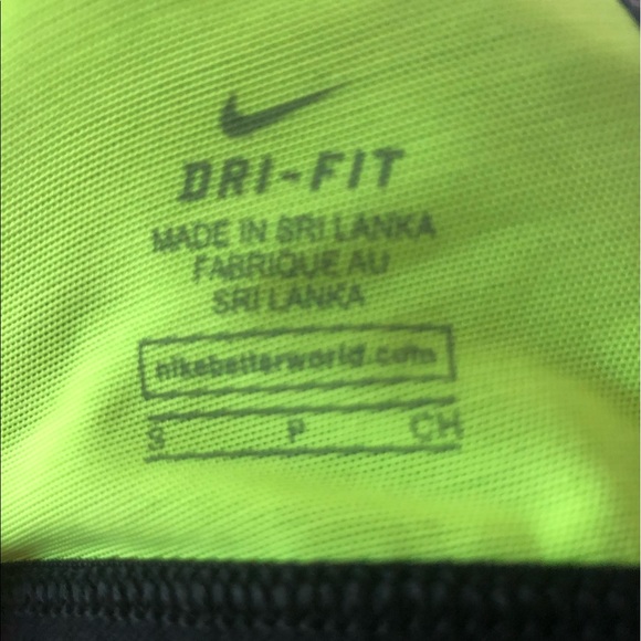 Nike Black Sports Bra - Picture 3 of 4